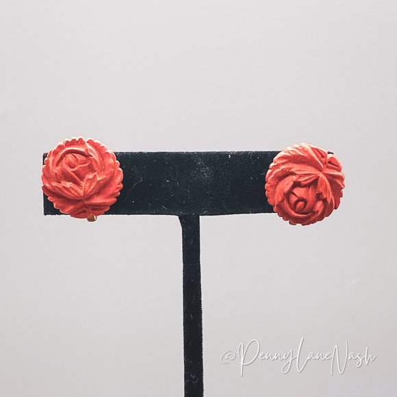 Vintage Jewelry - Vintage Etched Red Rose Stud Clip On Earrings